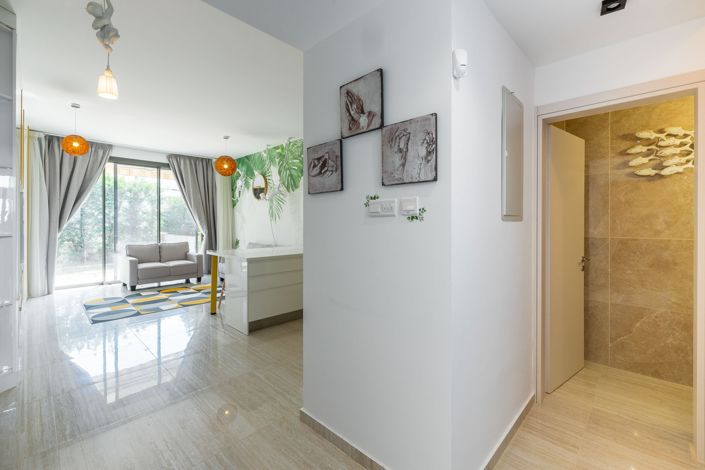 Image No.10-3 Bed House for sale