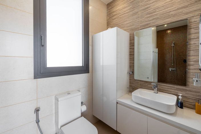 Image No.23-3 Bed House for sale