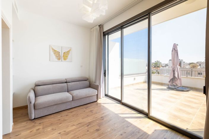 Image No.25-3 Bed House for sale