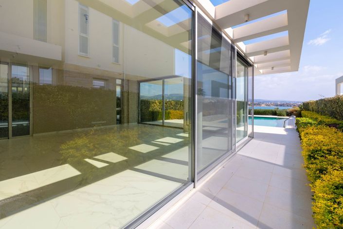 Image No.3-Maison de 5 chambres à vendre à Peyia