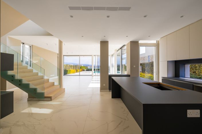 Image No.7-Maison de 5 chambres à vendre à Peyia