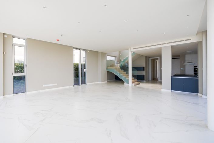 Image No.7-Maison de 5 chambres à vendre à Peyia