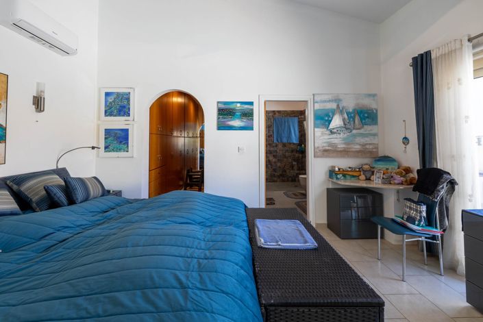 Image No.12-3 Bed House for sale