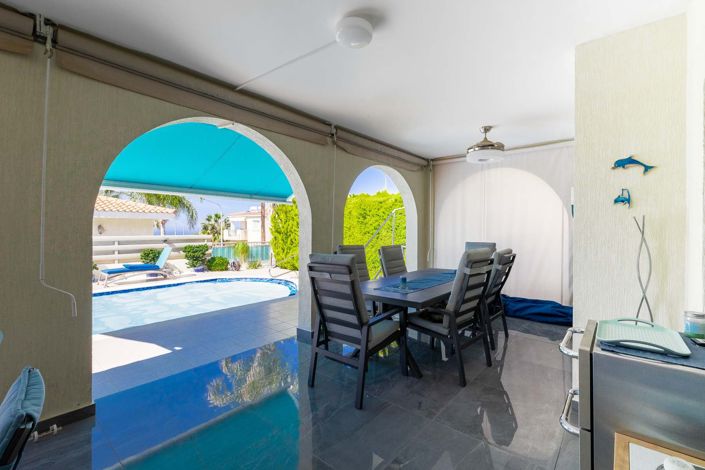 Image No.15-3 Bed House for sale