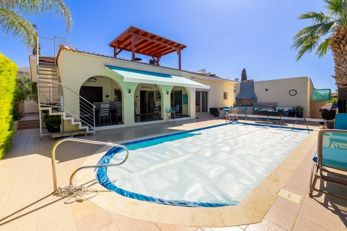 Image No.18-3 Bed House for sale