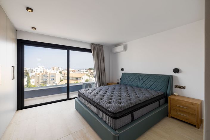 Image No.15-3 Bed Apartment for sale