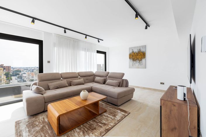 Image No.3-3 Bed Apartment for sale