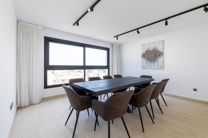 Image No.6-3 Bed Apartment for sale