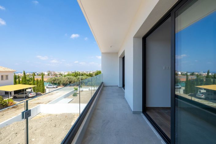 Image No.20-3 Bed House for sale