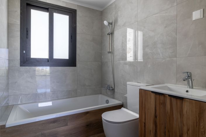 Image No.22-3 Bed House for sale