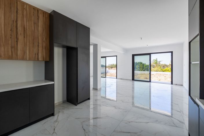 Image No.4-3 Bed House for sale