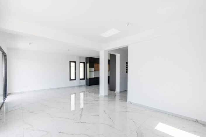 Image No.9-3 Bed House for sale