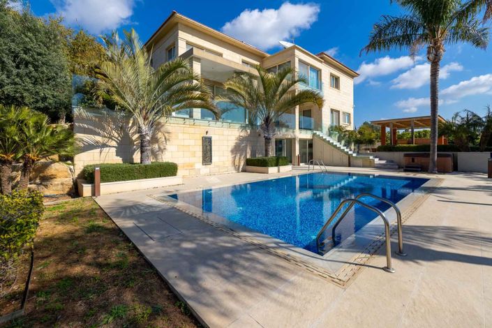 Image No.1-5 Bed Villa for sale