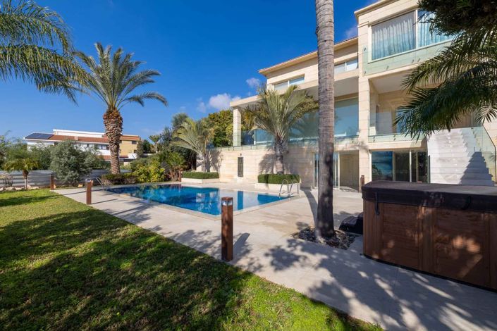 Image No.27-5 Bed Villa for sale