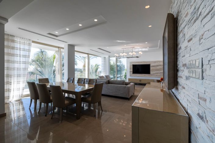 Image No.5-5 Bed Villa for sale