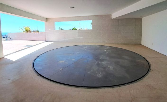 Image No.13-8 Bed Villa for sale