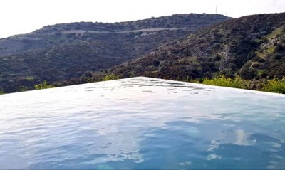 4f005f37-e399-4895-9976-3d21fbc383b6