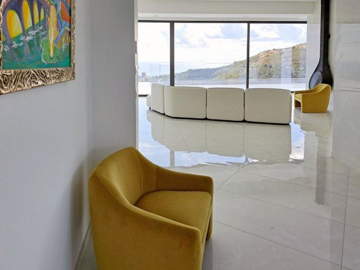 Image No.4-8 Bed Villa for sale