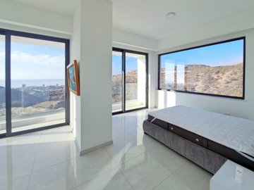 cc6af004-e744-4f17-878f-bd7901c15356