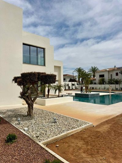 Image No.11-7 Bed House for sale