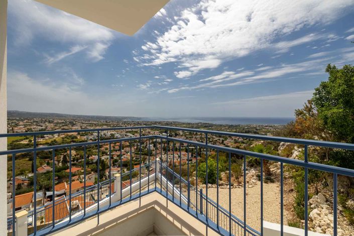 Image No.20-3 Bed House for sale