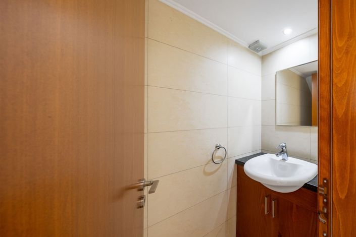Image No.14-2 Bed House for sale