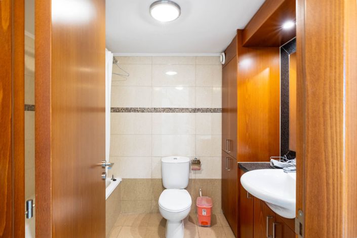 Image No.18-2 Bed House for sale