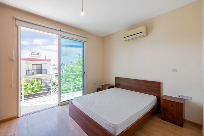 Image No.20-2 Bed House for sale