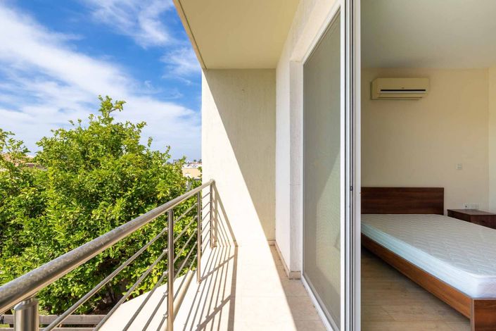 Image No.22-2 Bed House for sale