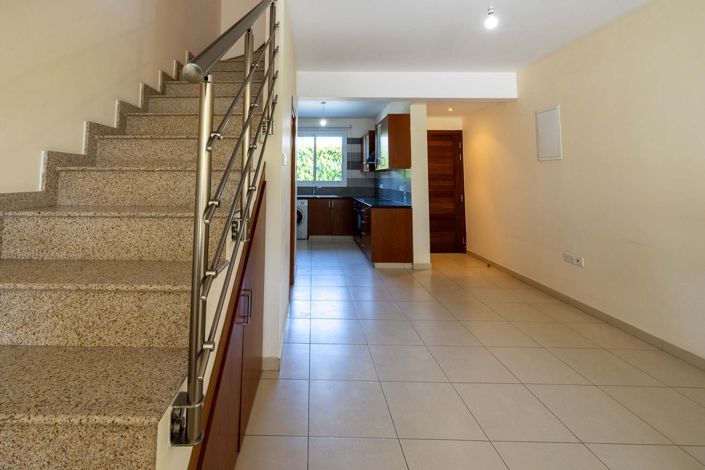 Image No.6-2 Bed House for sale
