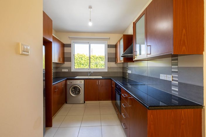 Image No.7-2 Bed House for sale