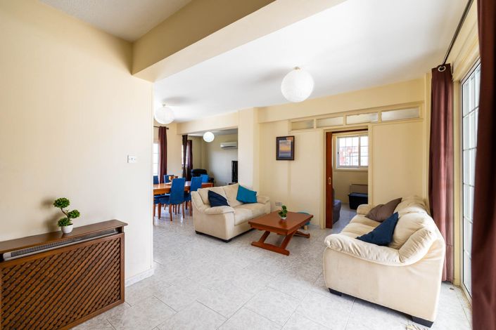 Image No.1-4 Bed Apartment for sale