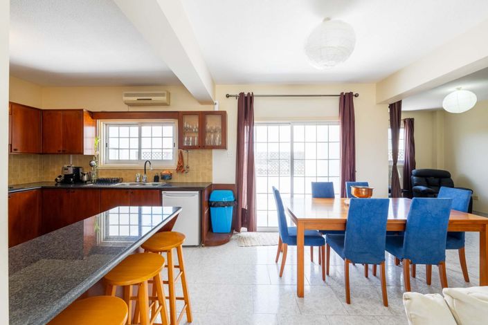 Image No.4-4 Bed Apartment for sale