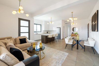 b50d2e16-b1bf-4e12-905d-7e4cf1f274d3