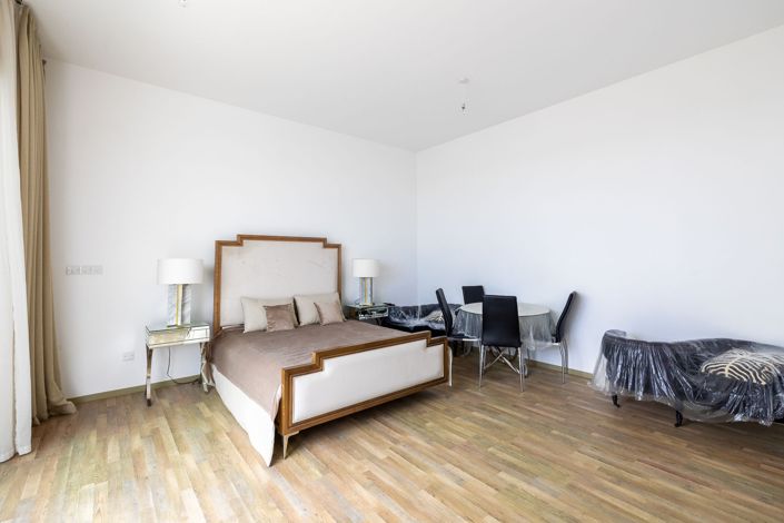 Image No.14-4 Bed Penthouse for sale