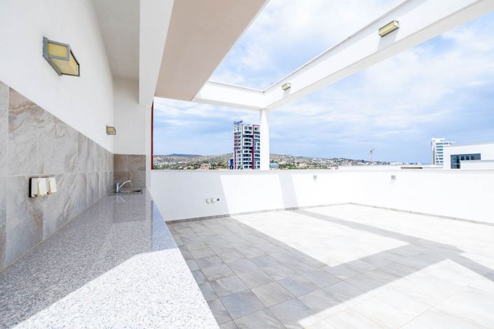 Image No.20-4 Bed Penthouse for sale