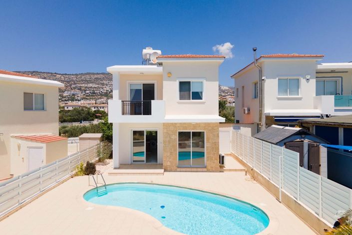 Image No.1-3 Bed House for sale