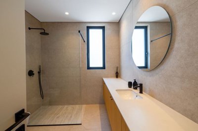 9037a292-623f-41cc-abaf-e1d8085edafa