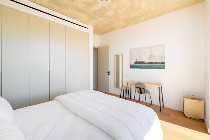 Image No.20-2 Bed House for sale