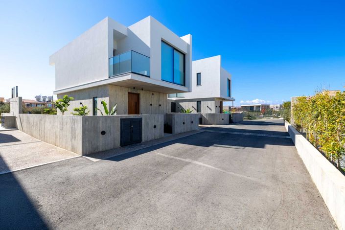 Image No.27-2 Bed House for sale