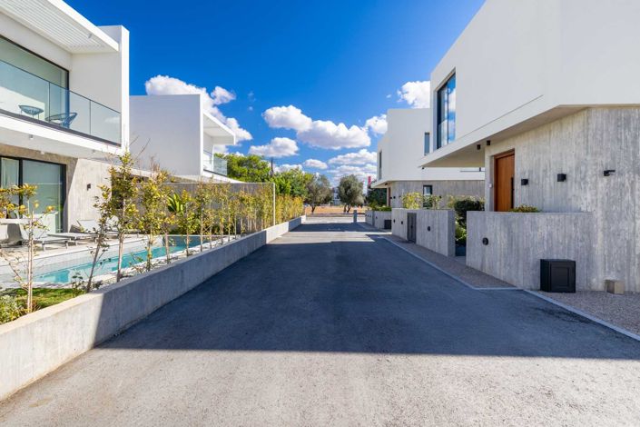 Image No.28-2 Bed House for sale