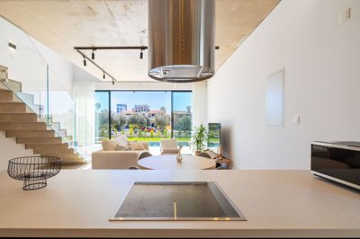 ca2a3e7c-1c28-49d1-8316-ecb1386b2498