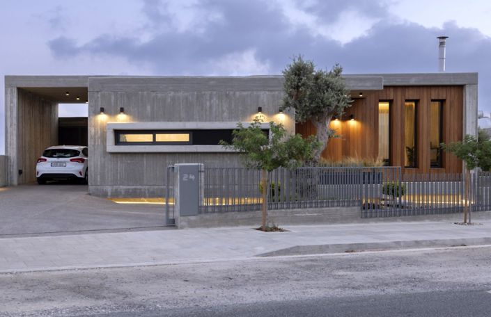 Image No.24-4 Bed House for sale