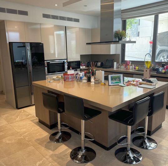 Image No.5-4 Bed House for sale