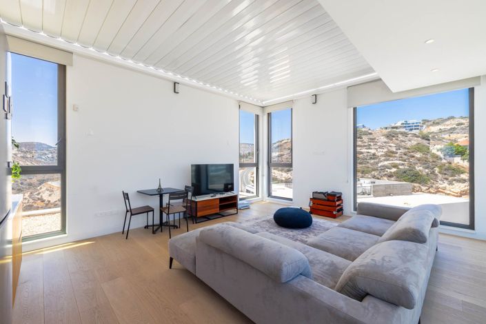 Image No.13-5 Bed House for sale