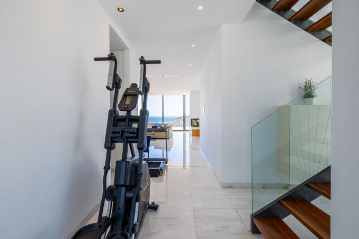 Image No.14-5 Bed House for sale