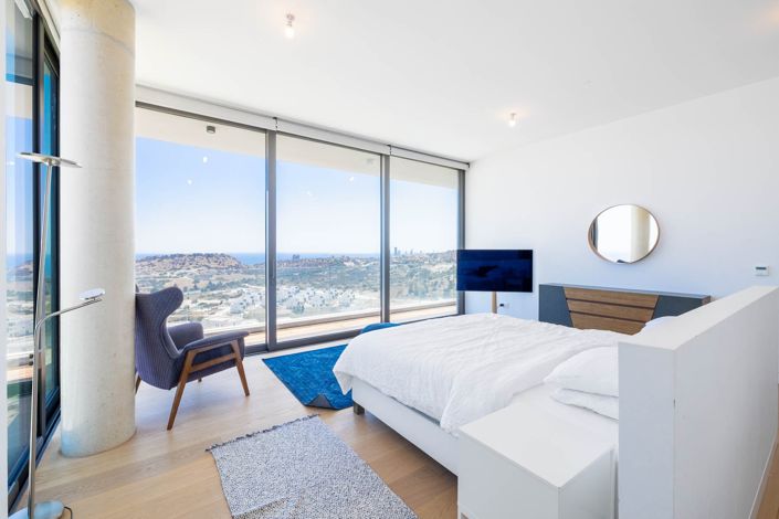 Image No.23-5 Bed House for sale