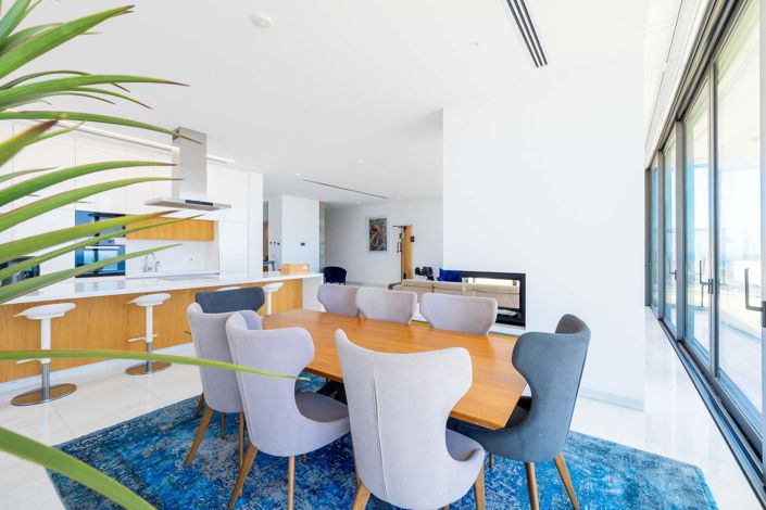 Image No.3-5 Bed House for sale