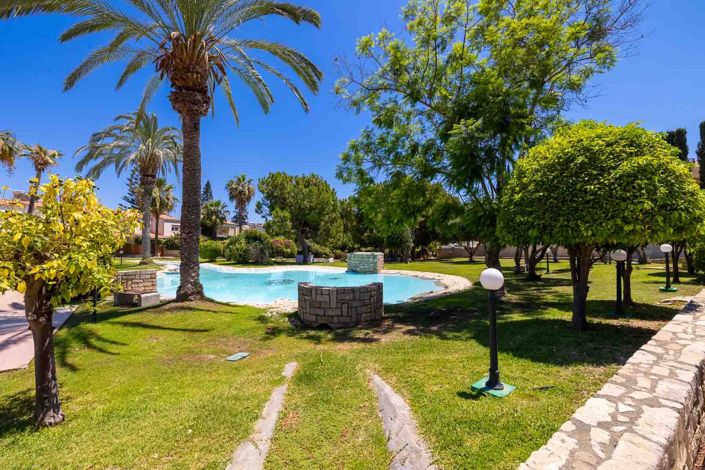 Image No.28-6 Bed Apartment for sale