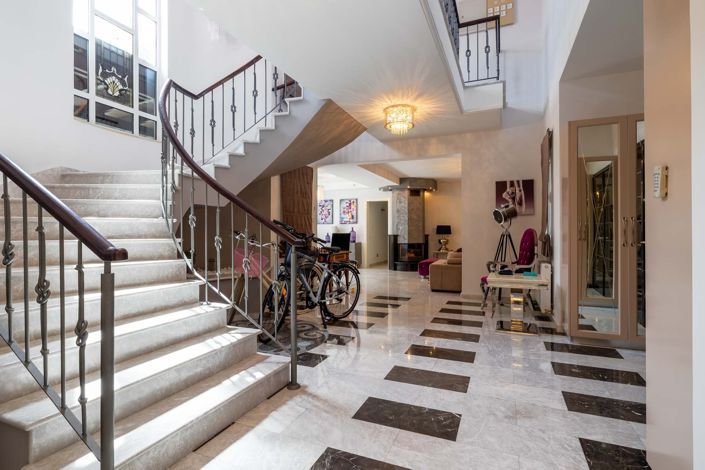 Image No.13-7 Bed Villa for sale